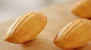 Donsuemor madeleines are elegant little french cakes with distinctive shell shapes. Easy Madeleine Recipe Entertaining With Beth