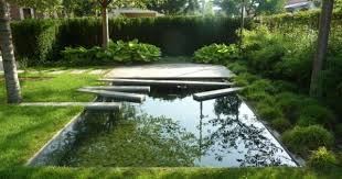 Landscapefocused Trnka Private Garden By Eva Wagnerova S I M I L A R Les Jardins De La Poterie Hillen Wirtz Fountains Backyard Backyard Reflecting Pool