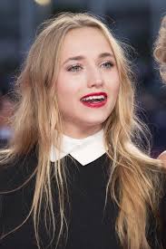 Infidèle : Zoom sur Chloe Jouannet, la révélation de la série TF1