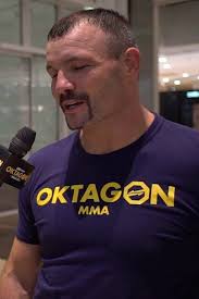 Travis Fulton's Instagram, Twitter & Facebook