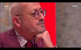 A dada altura da conversa, o veterano apresentador… Manuel Luis Goucha Marido Em Lagrimas Apanha Apresentador Desprevenido Nunca Te Vi Assim Nova Gente