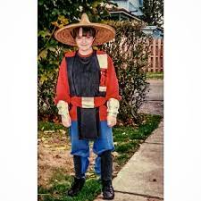 Ohhh Boy I Ve Been Sitting On This One All Year Here S Me Probably Halloween Of 1995 Or 96 Dressed As My Then Favorite Mortal Kombat Character Kung Lao The Only Problem Was My