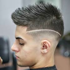 Comment choisir sa coupe de cheveux homme si l'on a un visage oblong ou allongé ? Luxe Coiffure Homme Trait Style De Mode Coiffure Coiffeurhommeheninbeaumont Coiffurehommecha Coupe De Cheveux Coiffure Homme Coupe Cheveux Degrade Garcon