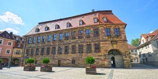 Die besten preise echte hotelbewertungen gebührenfreie buchung 24 stunden service. Das Rathaus Zu Bad Kissingen Rhonfuhrer De