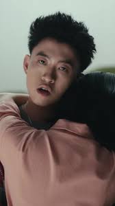 New single from @Rich Brian “Oh Well” 🔥 See Rich Brian at HITC NY Sept 20!  #hitcny #headintheclouds #hitcfestival #88rising #newyork #richbrian  #brianimanuel
