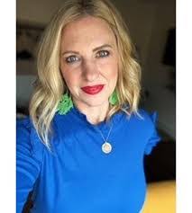 Carrie Hamm's Instagram, Twitter & Facebook