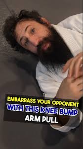 😳 Want to Embarrass your Opponent? Use this KNEE BUMP Combo