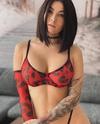 Railey Diesel - Free nude pics, galleries & more at Babepedia