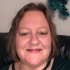 laura button (@chocibutton)