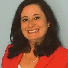 Victoria Hooker's Instagram, Twitter & Facebook