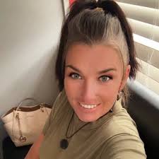 Amanda ReNee Young (@amandareneeyoung200) • Threads, Say more