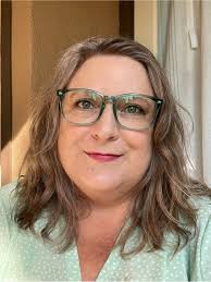 I enjoy having orange color frames.these are the Zen square frames, an  inexpensive frame that is very comfortable for all day wear and they are  very affordable. Adding this fun frame to