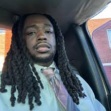 Michael meyers and Jason VS T1000 Live action. All blood lusted.  Location:Woods 👻