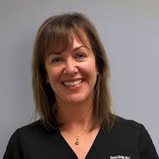 Sarah Sledge's Instagram, Twitter & Facebook