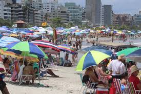 Vai dar praia: pesquisa mostra que litoral é o destino preferido nas férias