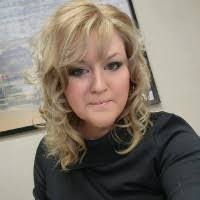 Stephanie Guernsey's Instagram, Twitter & Facebook