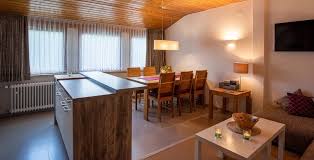 Finden sie die passende immobilie zusammengetragen aus zahlreichen immobilienportalen bei desk.immo. Wohnung Schanzenblick Ferien In Winterberg Natur Sport Erholung