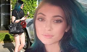 Search over 800 new releases and old favourites by age, rating and genre. Kylie Jenner Unveils New Emerald Green Do After Trip To The Hair Salon Daily Mail Online