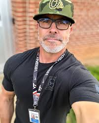 Pat Sweeney (@lifeover40fit) • Threads, Say more