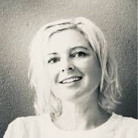 Theresa Hoff's Instagram, Twitter & Facebook