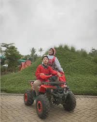 Izin buka diberikan oleh kementerian lingkungan hidup dan kehutanan (klhk) republik indonesia. Akbar Zoo Banyuwangi Info Lokasi Rute Dan Harga Tiket