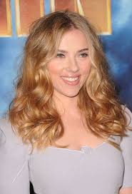 Scarlett Johansson In 2020 Strawberry Blonde Hair Color Strawberry Blonde Hair Strawberry Blonde