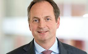 Bic swift code of degussa bank gmbh districts. Warburg Bank Beruft Matthias Schellenberg In Den Partnerkreis