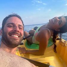 Danielle Fernandes and Konstantinos Vratsinis' Wedding Website