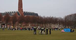 The malieveld in the hague is a large grass field located opposite the hague central station. Demonstrators Leave Malieveld After Emergency Ordinance In Action Against Police Violence The Hague Archyde