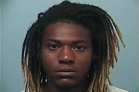 Man catches thief breaking into car