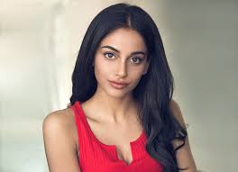 Banita sandhu (born 22 june 1997) is a british actress who primarily works in indian films. Yes I M Doing Sardar Udham Singh October Actress Banita Sandhu Is Back In Shoojit Sircar S Udham Singh Bollywood News Bollywood Hungama