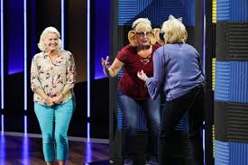 Ellen's game of games is an hour of supersized versions of the most popular and hilariously fun games from the ellen degeneres show. North Iowans Compete On Ellen S Game Of Games With Photos Local Entertainment Globegazette Com