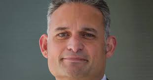 Keep Going: How a Navy SEAL beat his ego and became a professional healer