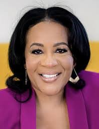 Maureen Rudolph's Instagram, Twitter & Facebook