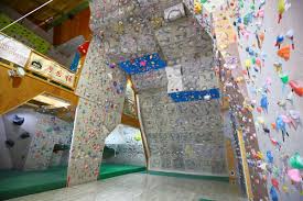 アクセス抜群、初心者に優しいクライミングジム ever free climbing gym（エバーフリークライミングジム）は、東京都新宿区にてボルダリングスペースを運営しています。 ã‚¹ãƒãƒ¼ãƒ„ã‚¯ãƒ©ã‚¤ãƒŸãƒ³ã‚°ã‚¸ãƒ  ãƒ¬ã‚¤ãƒ³ãƒœãƒ¼ã‚¯ãƒªãƒ• æœ­å¹Œ å±±ã¨æºªè°·ç¤¾ã®ã‚¯ãƒ©ã‚¤ãƒŸãƒ³ã‚° ãƒœãƒ«ãƒ€ãƒªãƒ³ã‚°ç·åˆã‚µã‚¤ãƒˆ Climbing Net ã‚¯ãƒ©ã‚¤ãƒŸãƒ³ã‚°ãƒãƒƒãƒˆ