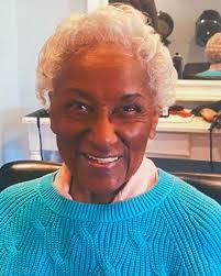 Celia Golden's Instagram, Twitter & Facebook