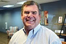 Lloyd Leavitt's Instagram, Twitter & Facebook