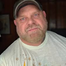 影片發佈者：Kenneth Gott（@deadliftsanddreadnoughts）