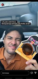 Refalhady pake Stella Jeruk 😭 Aku di rumah pake Stella Cananga sih... tapi  ini... hmm ada yg mau naik mobilnya bareng gak? wkwk