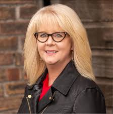 What are beginner-friendly hiking trails near Idaho Falls with man-made  trails?