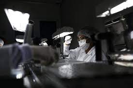 La variante delta demuestra una mayor capacidad de transmisión que va entre el 76% y el 117 jose cox ya, pero en chile la mayoría de la población ha sido vacunada con la mediocre sinovac. Disappointing Chinese Vaccine Results Pose Setback For Developing World The New York Times