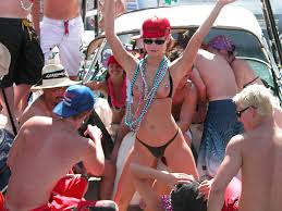 Lovely Spring Break Outfit Flashing