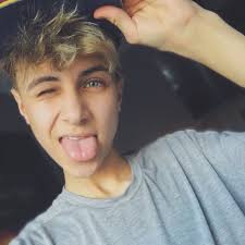 MIKE LUKAS,KEANU (@bincalma)