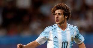 Neste nome espanhol , o primeiro sobrenome ou sobrenome paterno é aimar e o segundo sobrenome ou sobrenome materno é. Pablo Aimar Was So Loved He Had To Say Goodbye Twice Planet Football