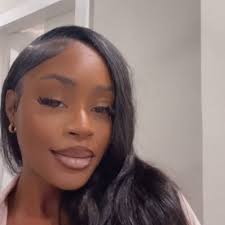 Camille Blake (@2prettymillie)