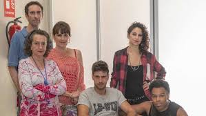 Se dio a conocer por participar en el reality show protagonistas de novela en 2002 y llegar a ser finalista del mismo. Dani El Rojo Esposa E Hijos