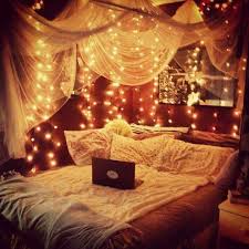 This Is Kinda How I Want My Canopy With Twinkle Lights Girly Bedroom Cosy Room Awesome Bedrooms