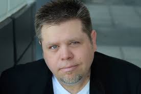 Robin Elledge's Instagram, Twitter & Facebook