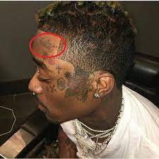 Lil uzi vert is back at it with another expression of his creative spirit. Die 54 Tattoos Von Lil Uzi Vert Und Ihre Bedeutung Promi Tattoos