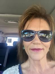 LADIES✨… I had a weird thought the other day.. what are you all doing about  your lipstick, lipgloss etc